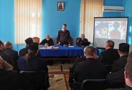 Pompierii și preoții continuă colaborarea pentru prevenirea accidentelor casnice în care sunt implicați copiii