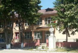 Școala Gimnazială Nr.1 Dorohoi angajează administrator patrimoniu, îngrijitor clădiri și bucătăreasă. Vezi detalii!