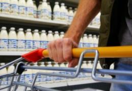 O nouă Lege adoptată de Parlament: Laptele și produsele lactate, obligatoriu pe rafturi separate în magazine și supermarketuri