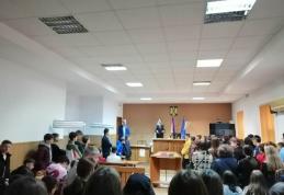 „Detectiv în lumea profesiilor” - Ziua Porților Deschise la Judecătoria Municipiului Dorohoi - FOTO