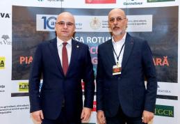 Noua lege a laptelui, inițiată de senatorul Lucian Trufin, a intrat în vigoare. „Noile reguli vor corecta derapaje comerciale și pun bazele observator