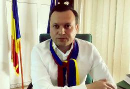 Cătălin Silegeanu: „La mulți ani tuturor celor care iubesc România!”