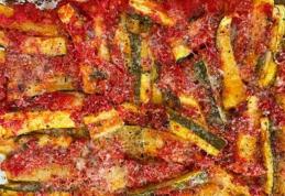 Dovlecei la cuptor cu roșii și parmezan