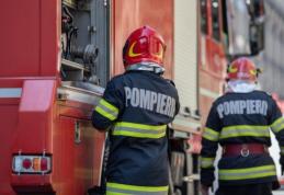 Anexă cuprinsă de flăcări la Mesteacăn, în ultima zi din an