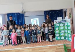Activitate dedicată poetului Mihai Eminescu: Sunt educat, români de seamă am respectat! - FOTO