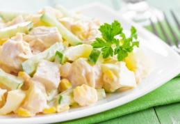 Salată cu ananas și carne