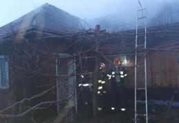 Un bărbat din Vorona și-a pierdut viața într-un incendiu care i-a cuprins camera în care locuia - FOTO