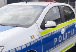 Șofer prins că efectuează transport neautorizat de persoane amendat de polițiști