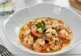 Creveți în sos de vin