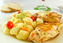 Piept de pui umplut și conopidă sotată