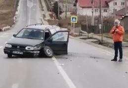 Accident la Dorohoi! Două mașini au suferit avarii serioase după o ciocnire violentă – FOTO
