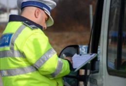 Șofer AMENDAT după ce a fost prins în mașină cu 6 persoane luate la „IA-MĂ, NENE”