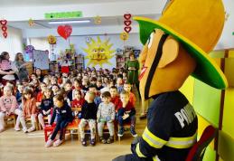 Copiii de la Grădinița nr.14 Botoșani învățați să-și protejeze viața - FOTO