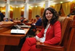 Alexandra Huțu: „Se semnează contractele celor 24 de proiecte de creștere a eficienței energetice din județul Botoșani aprobate la finalul anului trec