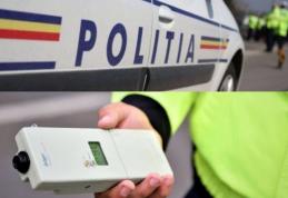 Doi tineri reținuți de polițiști, după ce ar fi condus, pe rând, un autoturism, fără a deține permis și fiind sub influența alcoolului