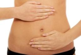 Exercițiu simplu care ajută tiroida și reduce balonarea