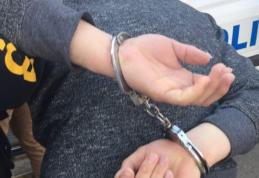 Doi bărbați reținuți după ce s-au bătut în plină stradă