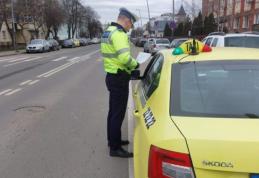 Taximetriștii din Dorohoi, luați în vizor de polițiști. S-au dat zeci de amenzi