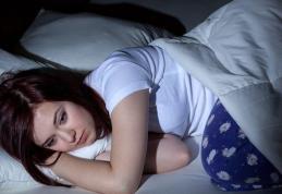 Ce se poate întâmpla dacă te trezesti frecvent peste noapte