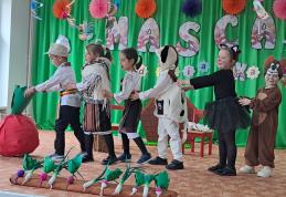 Bucurie și emoții la Festivalul Concurs regional de teatru „Masca” - ediția a X-a desfășurat la Grădinița „Ștefan cel Mare și Sfânt” Dorohoi – FOTO