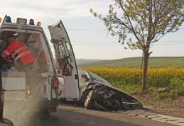 Două persoane ajunse la spital în urma unui accident produs în comuna Stăuceni - FOTO