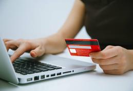 Identificat de polițiști după efectuarea de cumpărături on-line cu cardul altei persoane