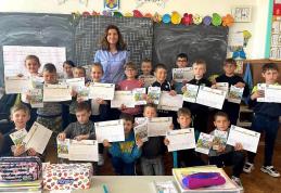 Poliţiştii botoşăneni alături de copii, în „Școala siguranţei Tedi”