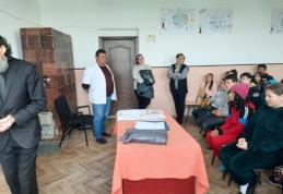 Acțiune de educație sanitară la Școala Gimnazială nr.1 Dimăcheni - FOTO