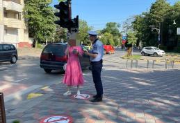 „Traversăm în siguranță!” motto-ul campaniei desfășurată de IPJ Botoșani - FOTO