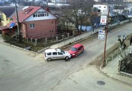 Mașina poliției implicată într-un accident în timpul unei misiuni