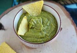 Guacamole de mazăre și lămâie verde