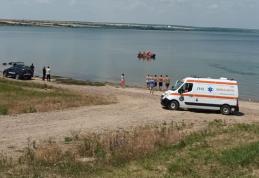 Acțiune cu final tragic! Pompierii l-au găsit decedat pe bărbat dispărut în Lacul de acumulare Stânca-Costești