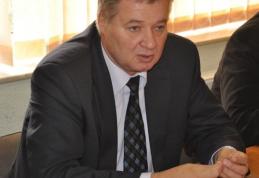 Senatorul Gheorghe Marcu alături de cetăţenii din colegiul Dorohoi - Flămînzi