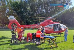 Bărbat preluat de elicopterul SMURD după ce a căzut în timp ce se deplasa pe o stradă din Dorohoi – FOTO