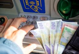 Anunț pentru cei care retrag bani de la ATM! Ce se întâmplă cu bancomatele