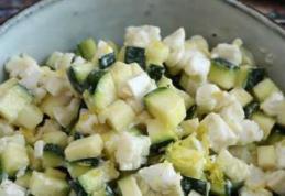 Salată de dovlecei brânză și lămâie