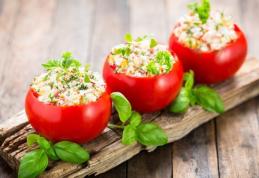 Roșii umplute cu ton, cremă de brânză și măsline
