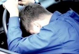 Încă un tânăr, prins drogat la volan