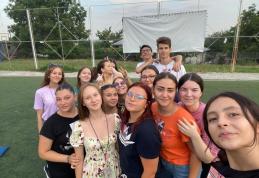 Broscăuți: Cinema la noi în sat