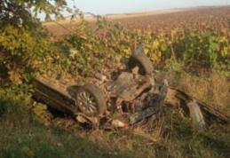 Accident pe drumul Dorohoi - Dumeni! Bărbat rănit după ce s-a răsturnat cu mașina pe un câmp