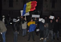 [VIDEO/FOTO] A treia zi de proteste la Dorohoi, a scos în stradă peste 60 de oameni supăraţi pe actuala conducere