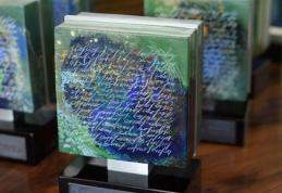 Dacă îi cunoașteți, nominalizați-i la Premiul Mentor pentru excelență în educație 2023