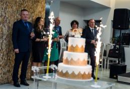 Cuplurile de aur ale orașului sărbătorite într-o ceremonie în cadrul Zilelor Municipiului Dorohoi - FOTO