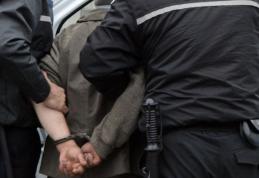 Tânăr trimis în judecată pentru mai multe furturi din mașini