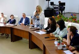 150 de femei din comunele Dersca și Vârfu Câmpului au fost sărbătorite de Ziua Internațională a Femeii din Mediul Rural - FOTO