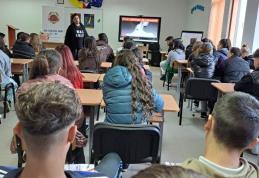 Acțiune de prevenire desfășurată la Liceul „Regina Maria” Dorohoi - FOTO