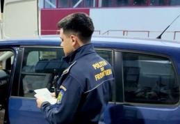 Un cetățean a prezentat polițiștilor un permis de conducere cumpărat cu 500 de euro deși mai deținea un altul valabil