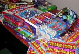 Articole pirotehnice confiscate de polițiști în Piața Centrală. Vânzătorul s-au ales cu dosar penal