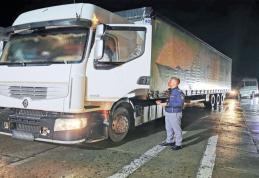Șofer de tir aflat sub influența băuturilor alcoolice prins de polițiștii de frontieră la Stânca