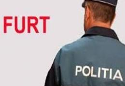 Dorohoian suspectat de furt identificat de poliţişti şi cercetat în stare de arest preventiv